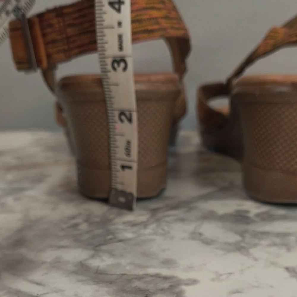 Keen Skyline Thrush Wedge Sandals Womens Size 10 Brown Adjustable